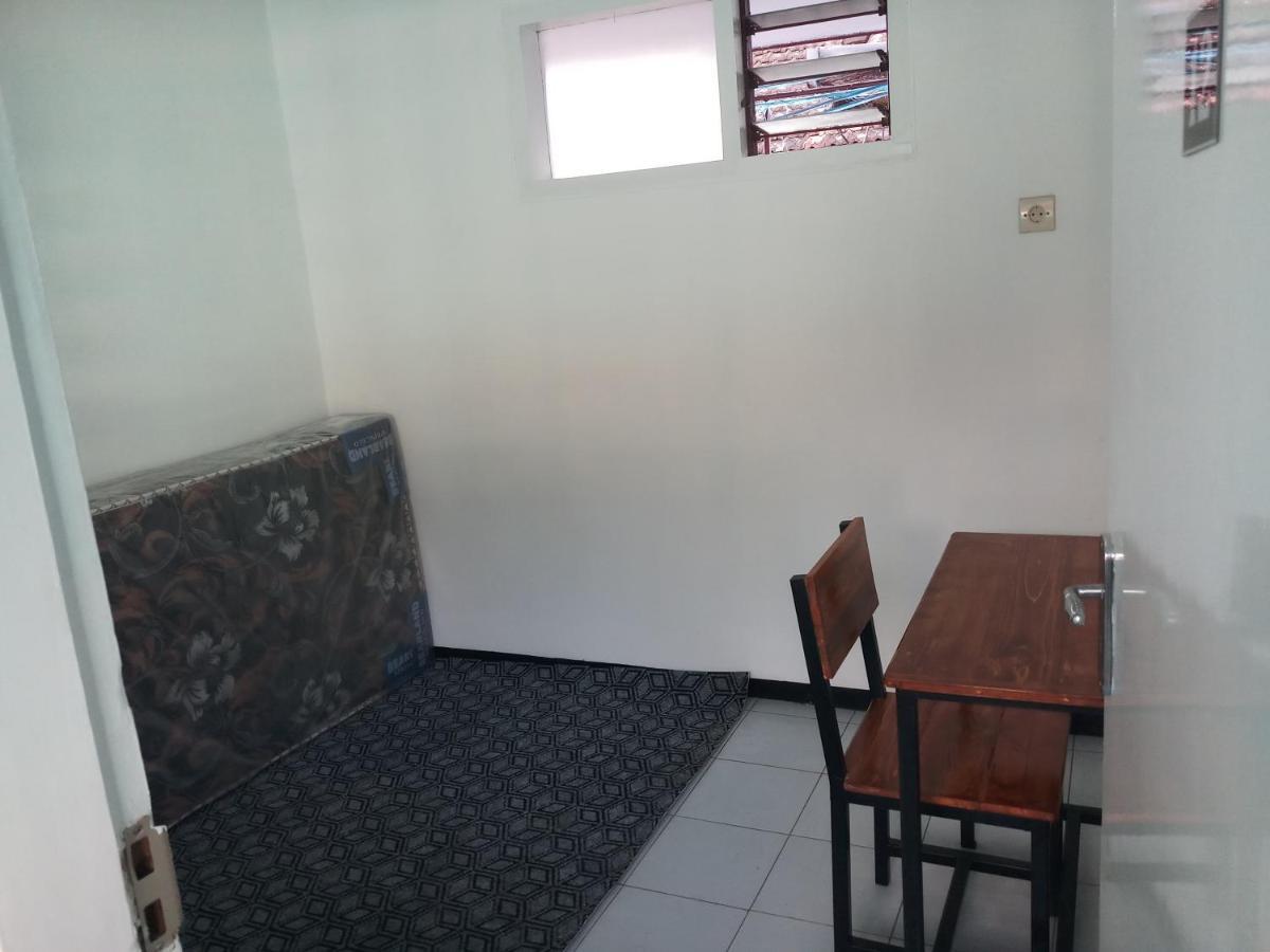 Welirang 20B Homestay - Max 2 Orang Per Kamar 玛琅 外观 照片